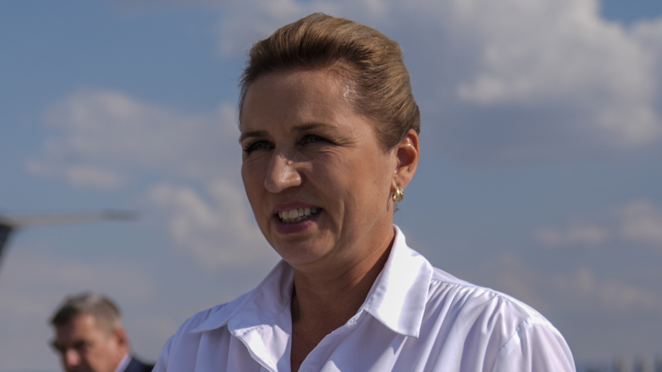 Danimarka Başbakanı Mette Frederiksen’den Trump’a Keskin Yanıt: Grönland Satılık Değil!